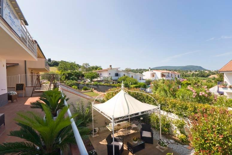 نومانا B&B Poggio Del Sole المظهر الخارجي الصورة